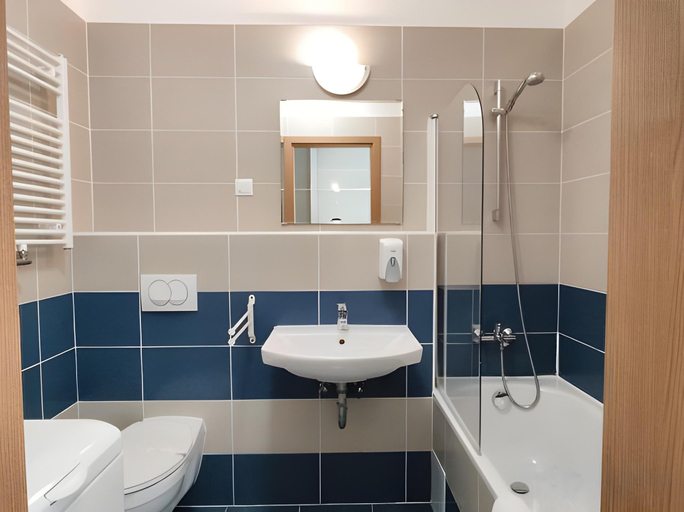 Bathroom 4, Corvin Center Suites, Budapesti