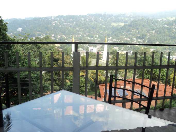 Others 5, Tamarind Tree Inn., K.F.G. & G. Korale