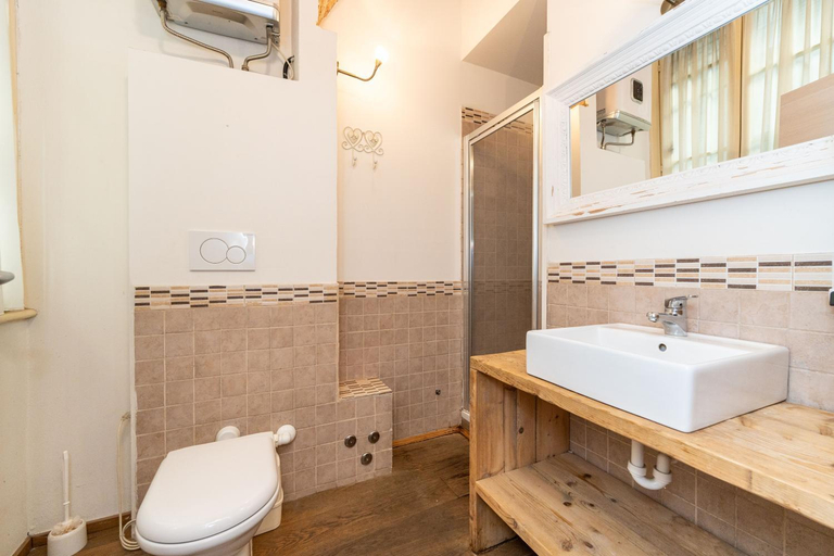 Bathroom 3, mille e una notte, Bergamo
