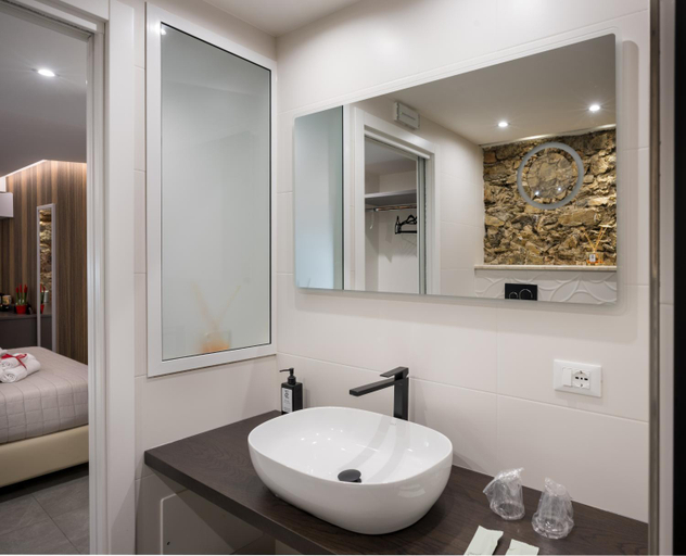 Bathroom 3, Taormina charming rooms, Messina
