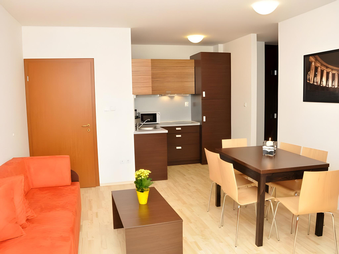 Others 5, Prater Residence , Budapesti