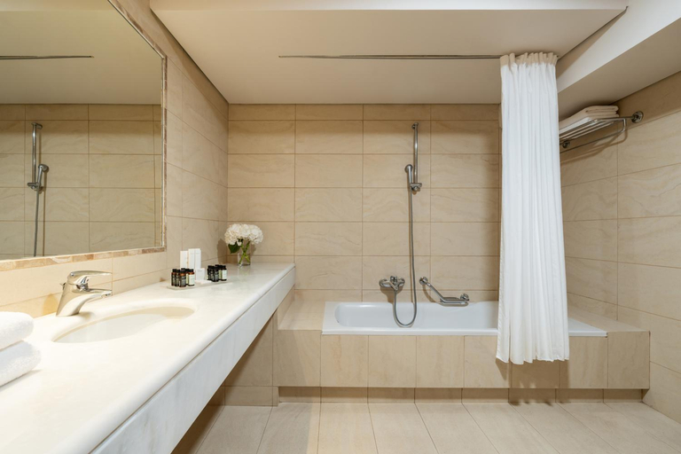 Bathroom 4, Plaza Resort, Attica