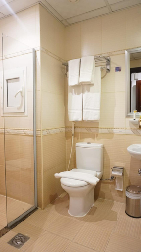 Bathroom 3, awtad elmasi hotel, Makkah