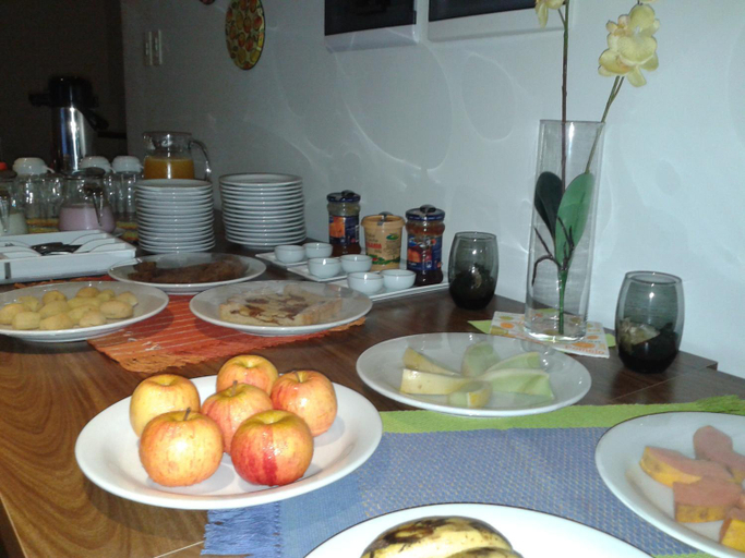 Food & Drinks 4, Hotel Salzburgo, Presidente Franco