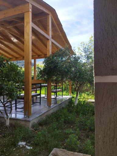Others 3, Villa Bailey, Vlorës
