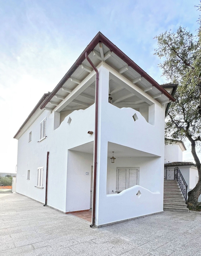 Others 2, Le Residenze del Maria Rosaria, Nuoro