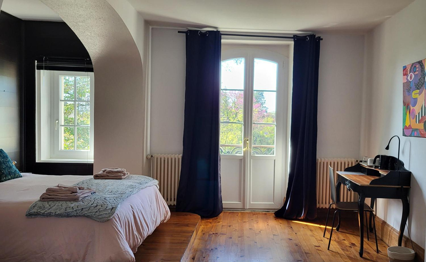 Others 5, Le Clos Ayanna, Isère