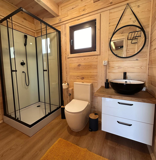 Bathroom 3, Kalinowe Wzgorze, Mrągowo