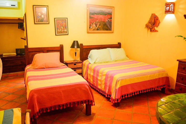 Bedroom 2, Hotel Casamar Suites, Dist. Pochutla