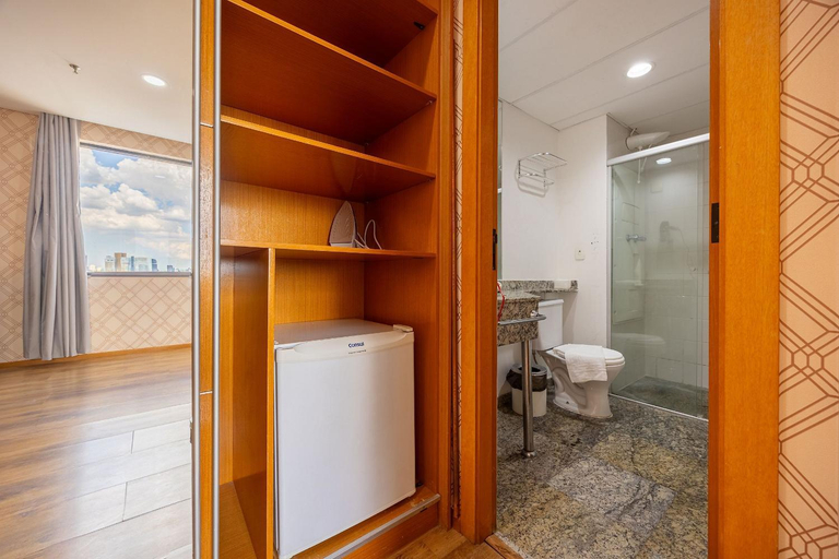 Bathroom 4, Flats Osasco Trade Center, Osasco