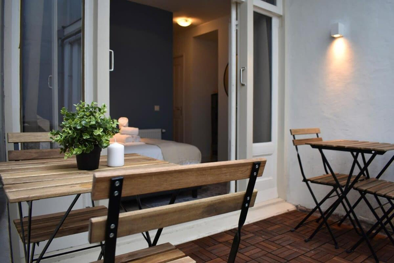 Others 3, Rembrandtplein house A, Amsterdam