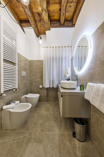 Bathroom 2, SARPI Apartment & Suite, Udine