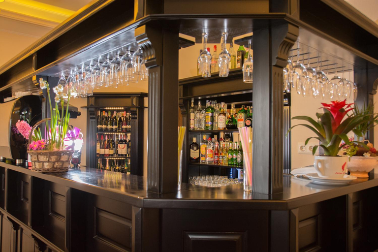 Food & Drinks 4, Farkas Panzio, Carta