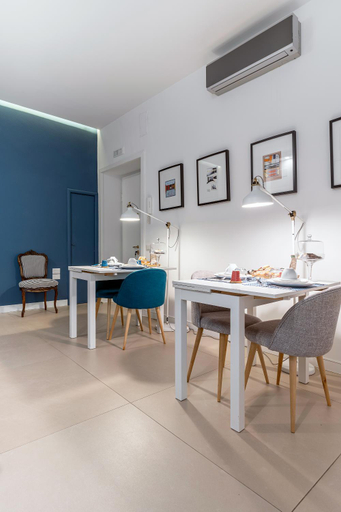 Others 5, Starhost - PETIT B&B, Salerno
