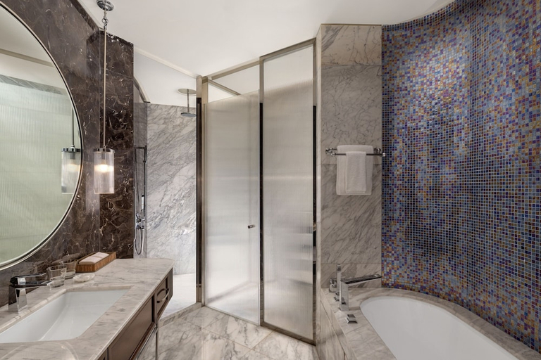 Bathroom 4, ITC Ratnadipa, a Luxury Collection Hotel, Colombo, Colombo