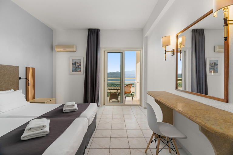 Bedroom 3, Palmariva Beach Hotel, Central Greece