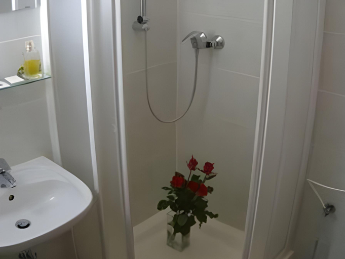 Bathroom 4, Hotel Tábor, Tábor