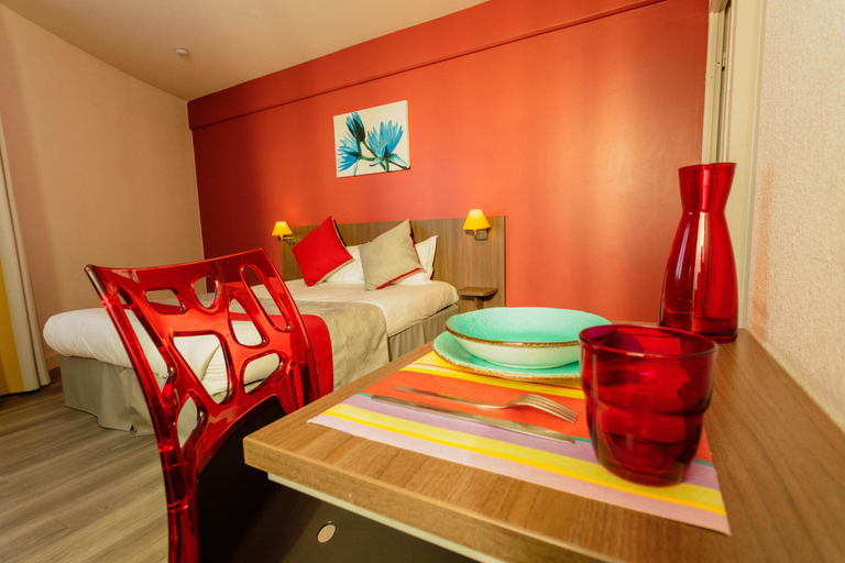 Bedroom 3, Appart-Hotel Mer & Golf City Perpignan Centre, Pyrénées-Orientales