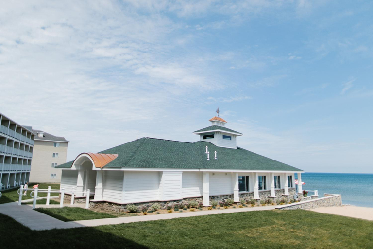 Exterior & Views 1, The Breakers Resort, Mackinac