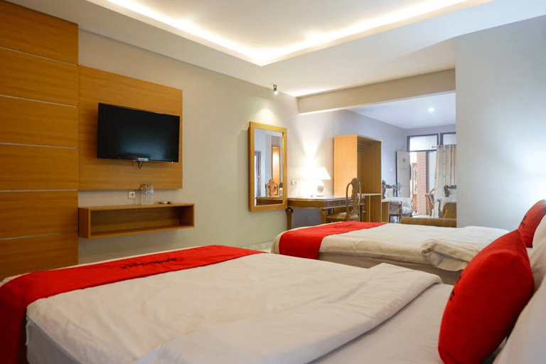 Bedroom 4, RedDoorz Plus @ Hotel Srikandi Kendari, Kendari