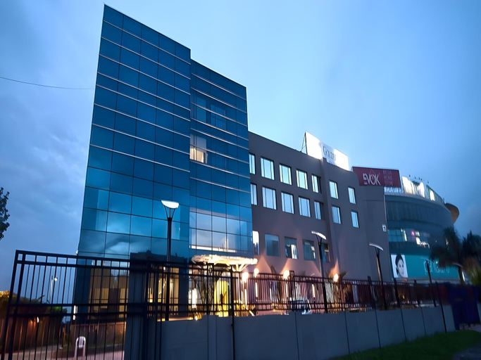 Exterior & Views 4, Golden Plaza Hotel, Panchkula