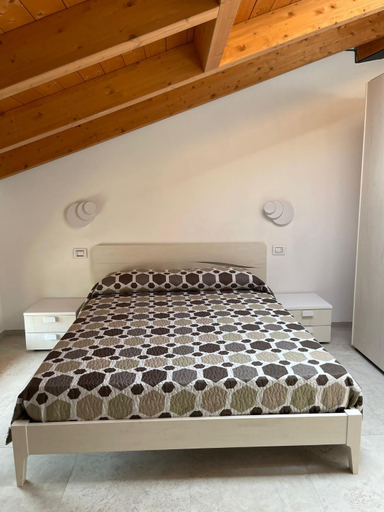 Others 4, B&B Del Corso, Bologna