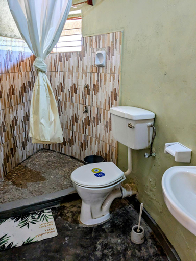 Bathroom 3, Kulenga Village, Monkey Bay Urban