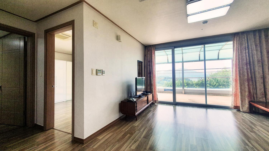 Others 5, Jecheon Chungpoong Youth hostel, Jecheon