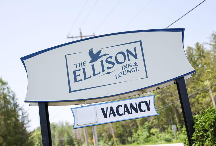 Exterior & Views 1, The Ellison Inn & Lounge, Door