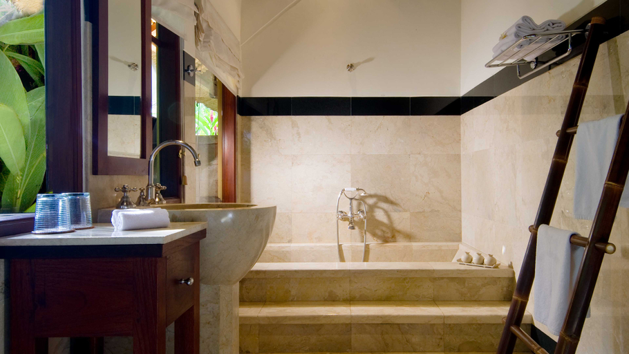 Bathroom 5, Villa Alamanda, Gianyar