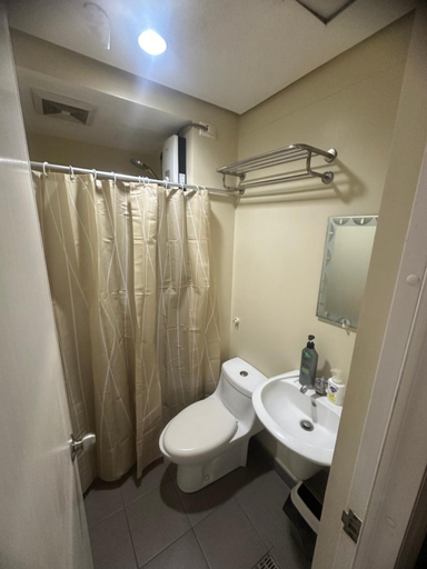 Bathroom, IT PARK CENTRAL Fast Wifi, Cebu City