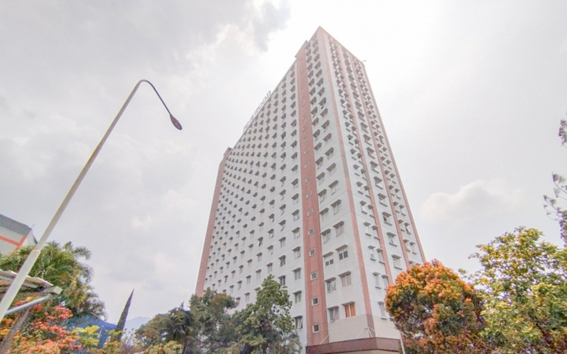 Others 3, Serenity Studio at Pinewood Apartment By Travelio, Sumedang