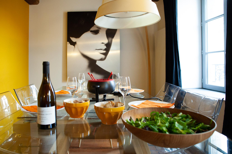 Food & Drinks 4, Apt Moutarde, calme, authentique, 70m2 3e étage, Côte-d'Or