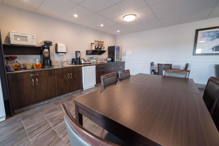 Others 5, SureStay Studio by Best Western Hardisty, Division No. 7