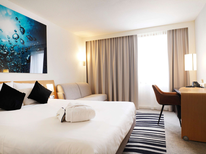 Bedroom 4, Novotel Antwerpen, Antwerpen