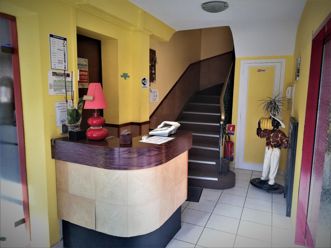 Public Area, Hotel de France, Ille-et-Vilaine