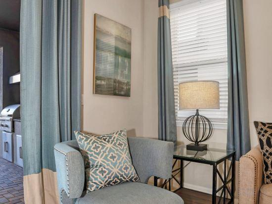 5, Modern Home, Private Pool. Sleeps 15 WW102, Osceola