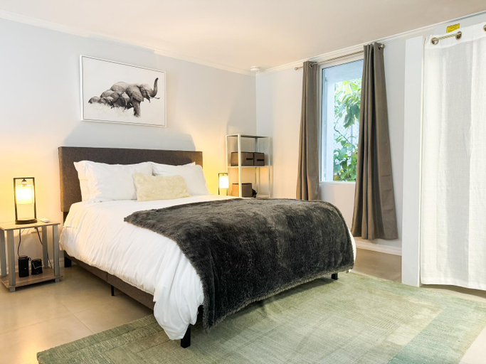 Bedroom 2, Studio, 100 feet from the beach