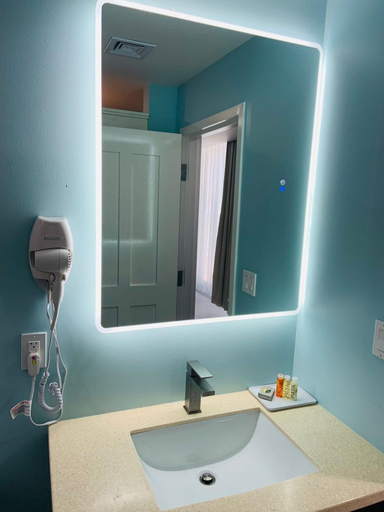 Bathroom 4, The New View Inn