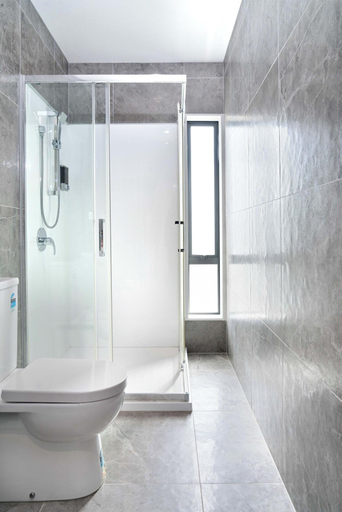 Bathroom 4, Alpaca Manor, Rodney
