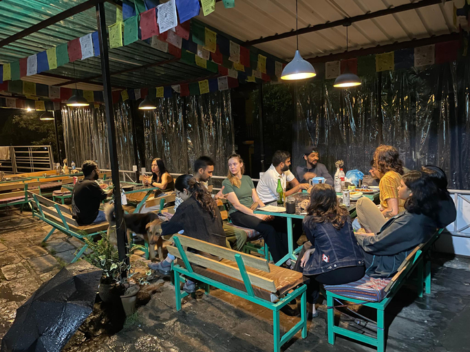 Food & Drinks 5, EEVOLVE , Kangra