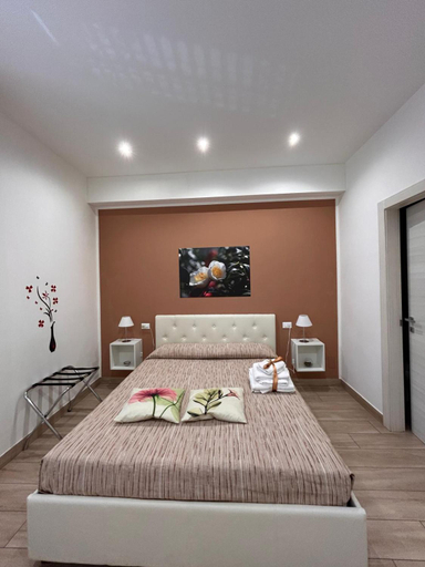 Others 4, A Casa di Josephine, Palermo