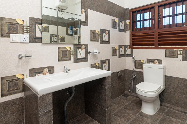 Bathroom 2, Sun Set Forest Villa, K.F.G. & G. Korale