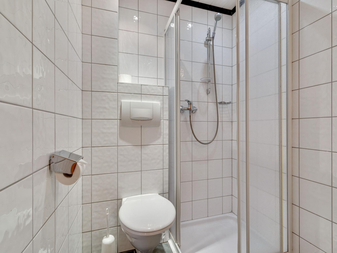 Bathroom 3, Apartment in Kappl near Ski Slopes, Landeck