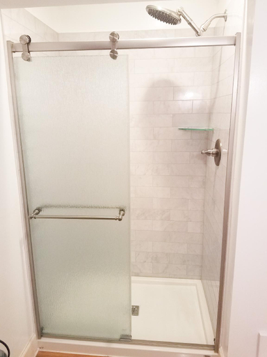 Bathroom, Susan's Cottages, Rapides