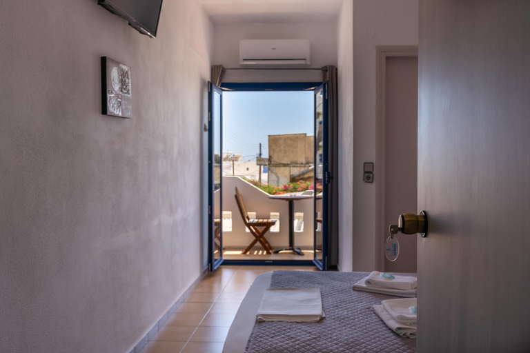 Others 3, Giannis Rooms, Crete