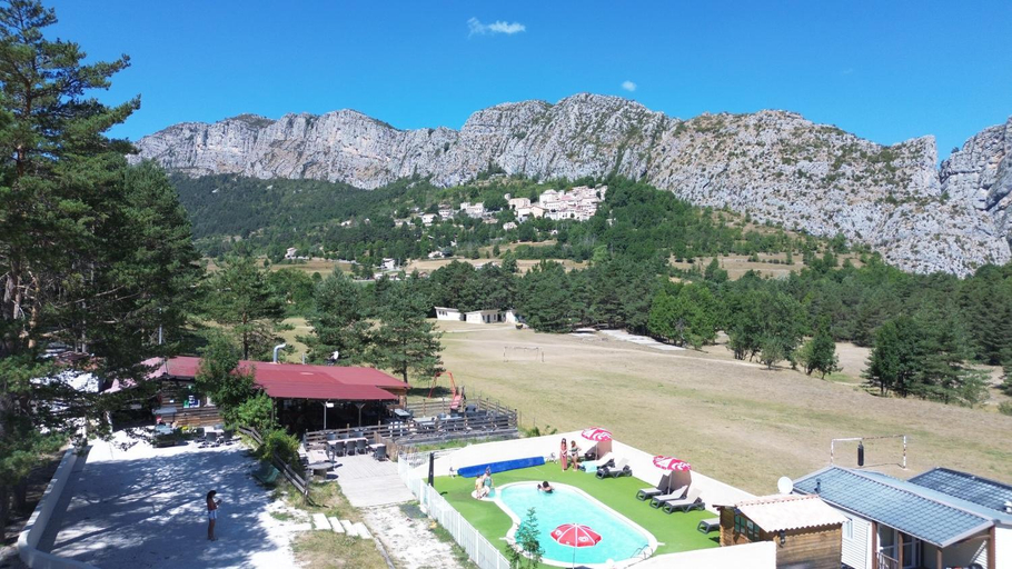 Others 3, Camping La Pinatelle, Alpes-Maritimes