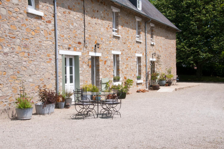 Others 2, La Maison des Tilleuls, Manche