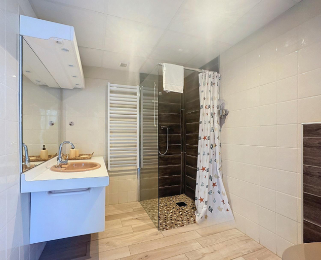 Bathroom 2, Le Domaine de la Chapelle, Haut-Rhin
