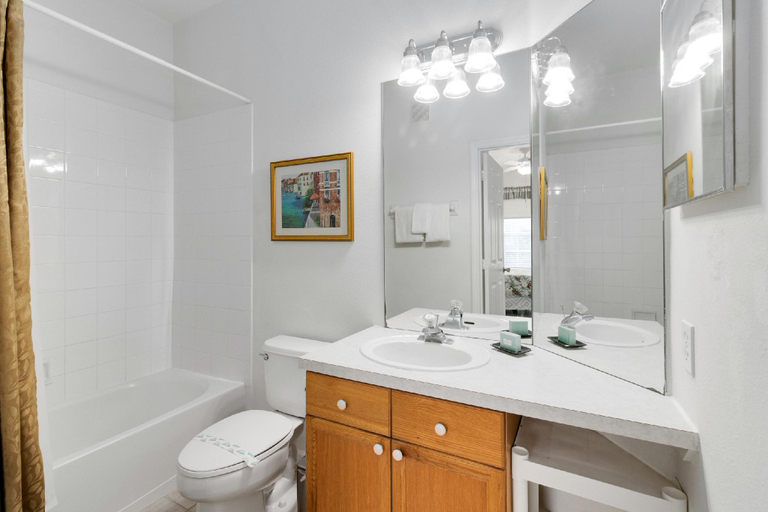 2, Amazing Resort 2 bed condo close to Disney, Osceola